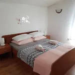 아파트 Barac